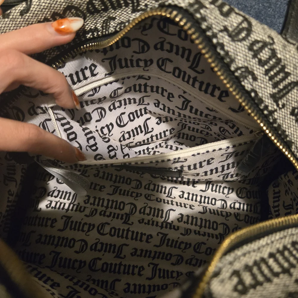 Juicy Couture Black and Gold Handbag - Picture 7 of 8